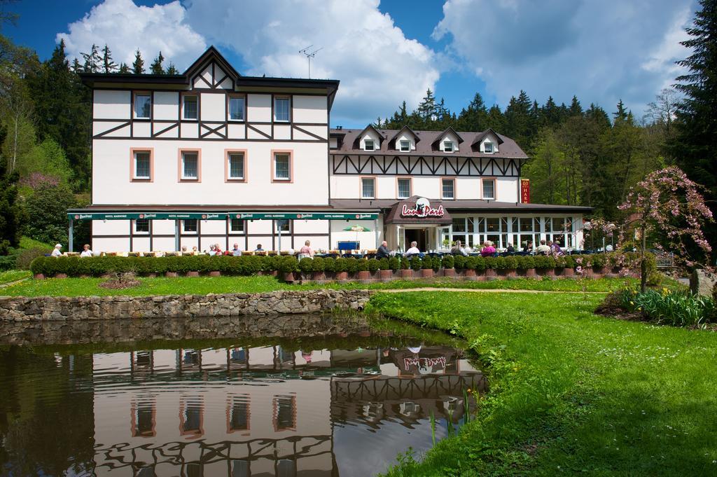 Spa & Wellness Hotel Harmonie Mariánské Lázně Extérieur photo