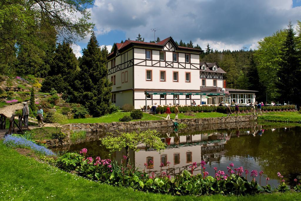 Spa & Wellness Hotel Harmonie Mariánské Lázně Extérieur photo