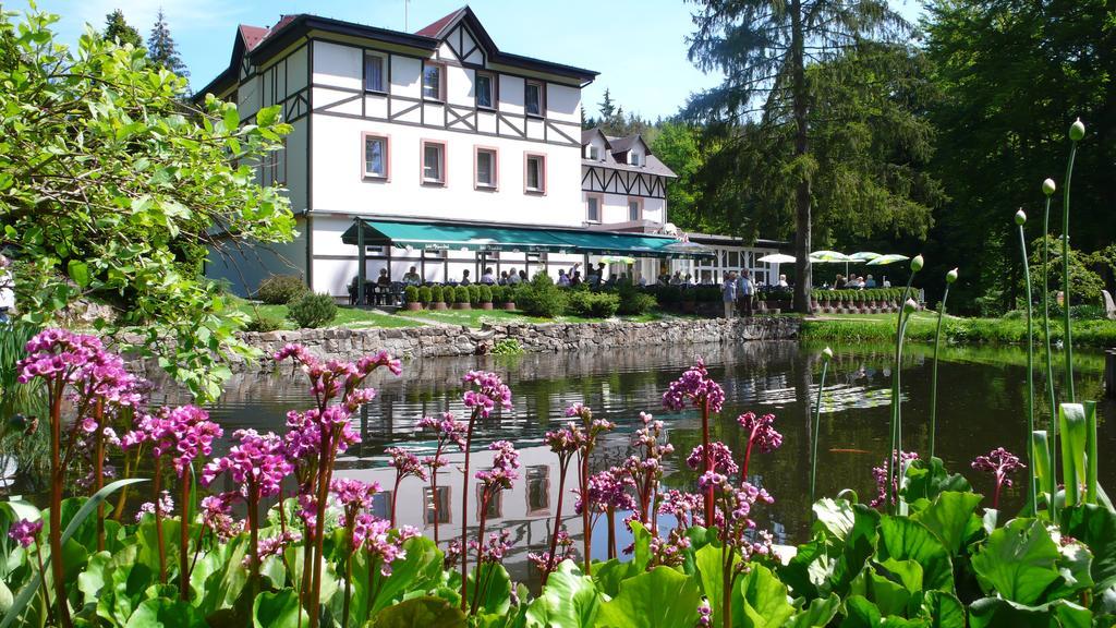 Spa & Wellness Hotel Harmonie Mariánské Lázně Extérieur photo