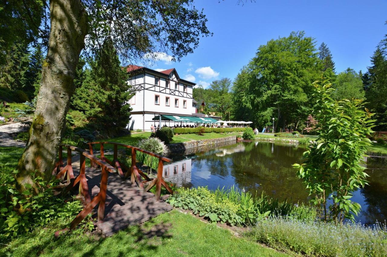 Spa & Wellness Hotel Harmonie Mariánské Lázně Extérieur photo